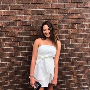 Meet your Posher, Mia